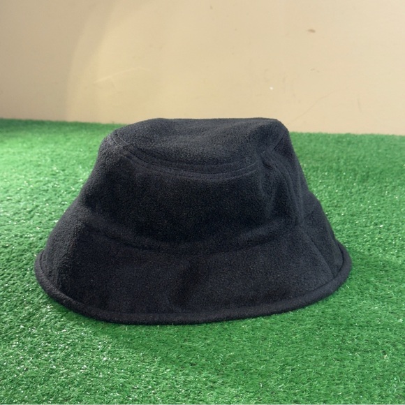 Men’s Black Polar Fleece Bucket Hat Adult Size - Picture 2 of 3